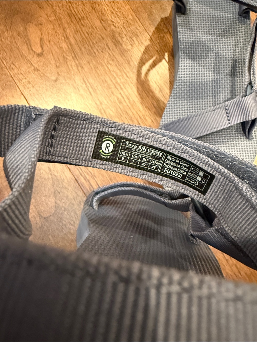 Teva Midform Universal Sandals - Picture 5 of 8